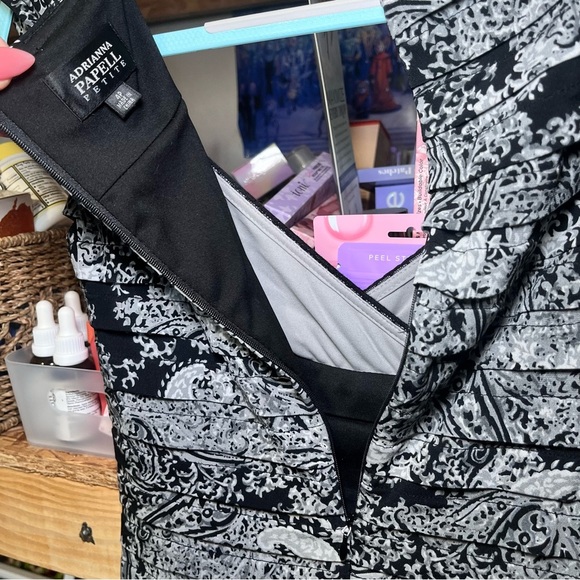 Adriana Papell Gray Black Paisley Bodycon Lowcut Sexy Stretchy Date‎ Night Dress - Picture 6 of 10